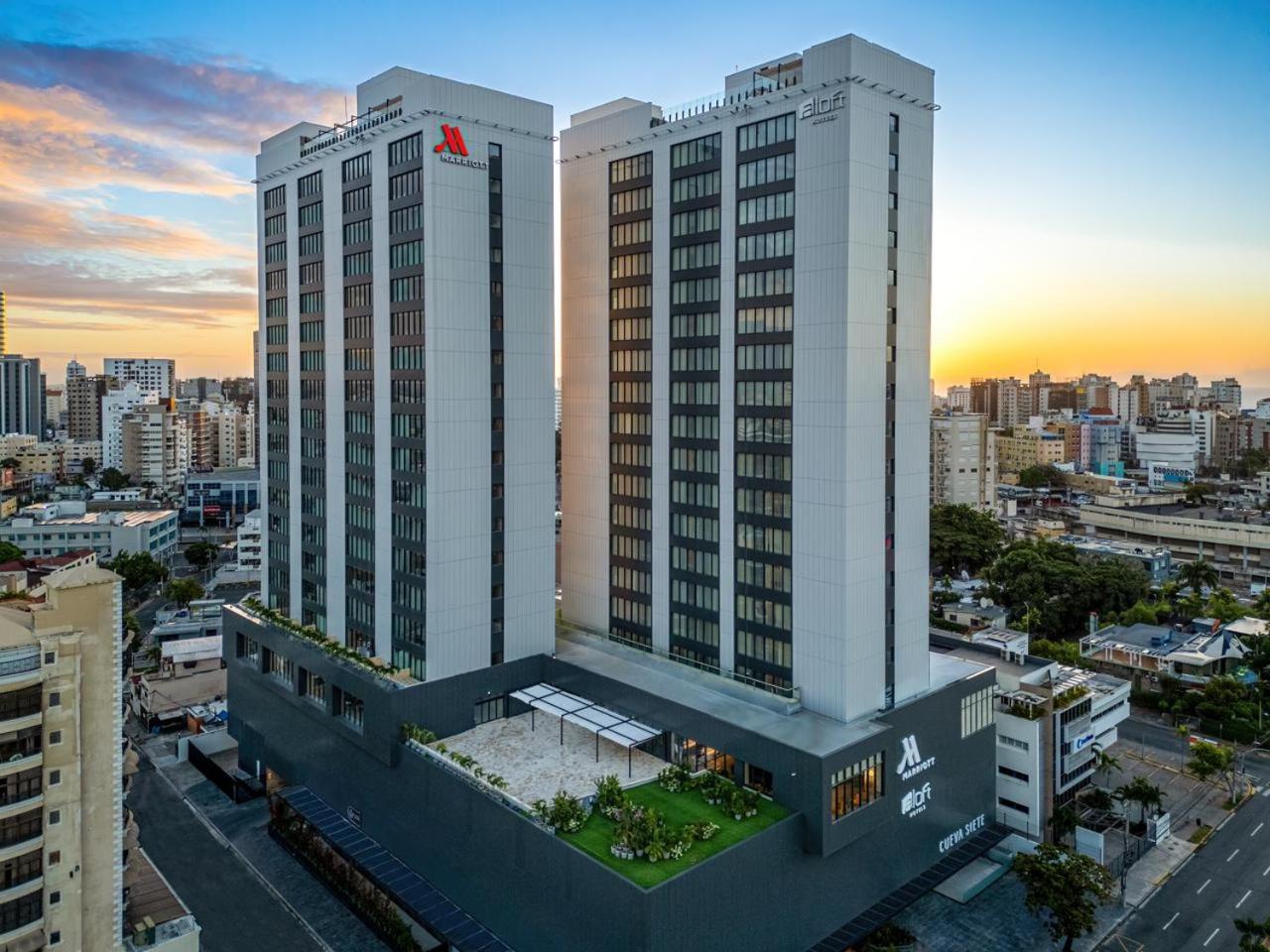 Hotel Aloft Santo Domingo Piantini Exterior foto