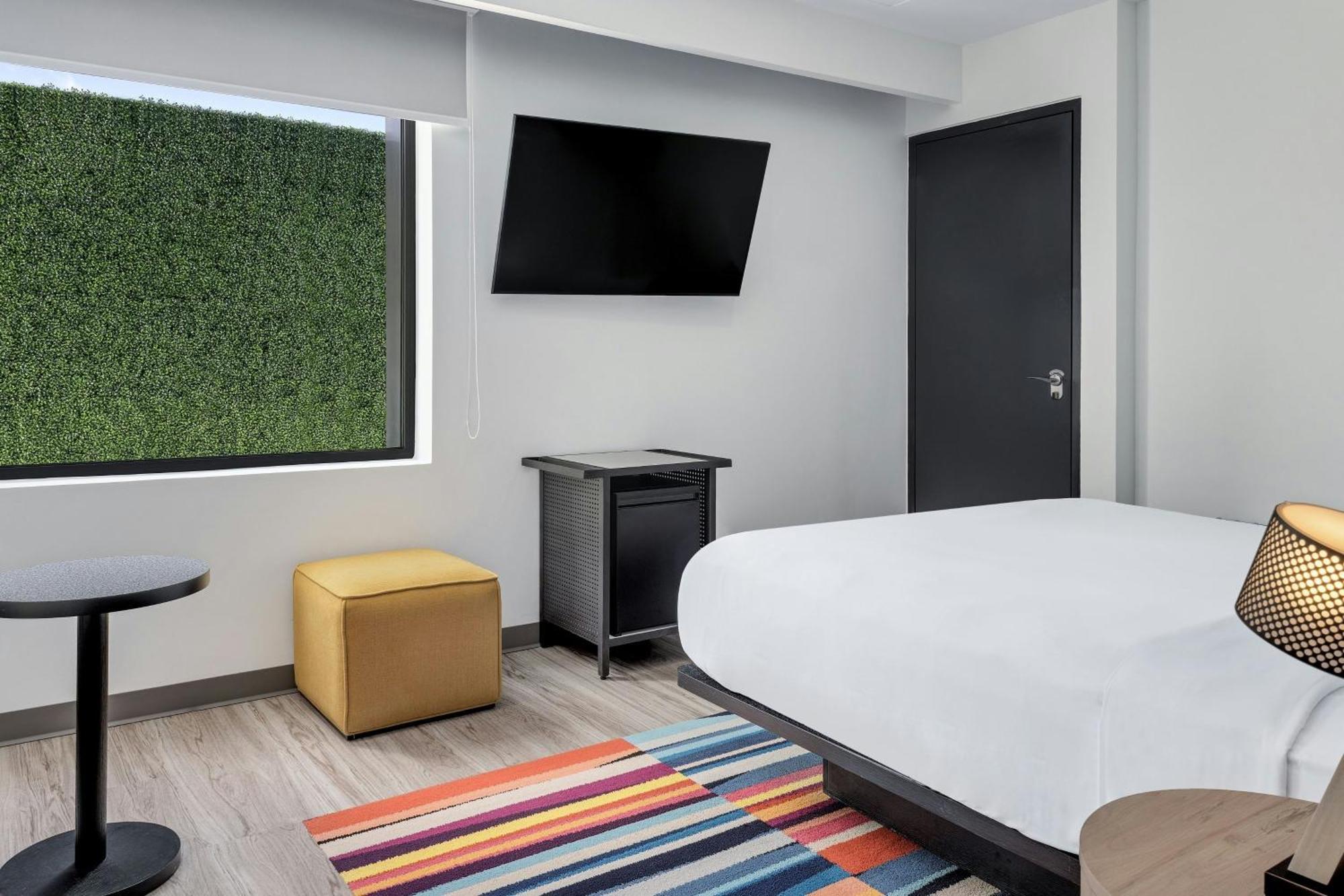 Hotel Aloft Santo Domingo Piantini Exterior foto