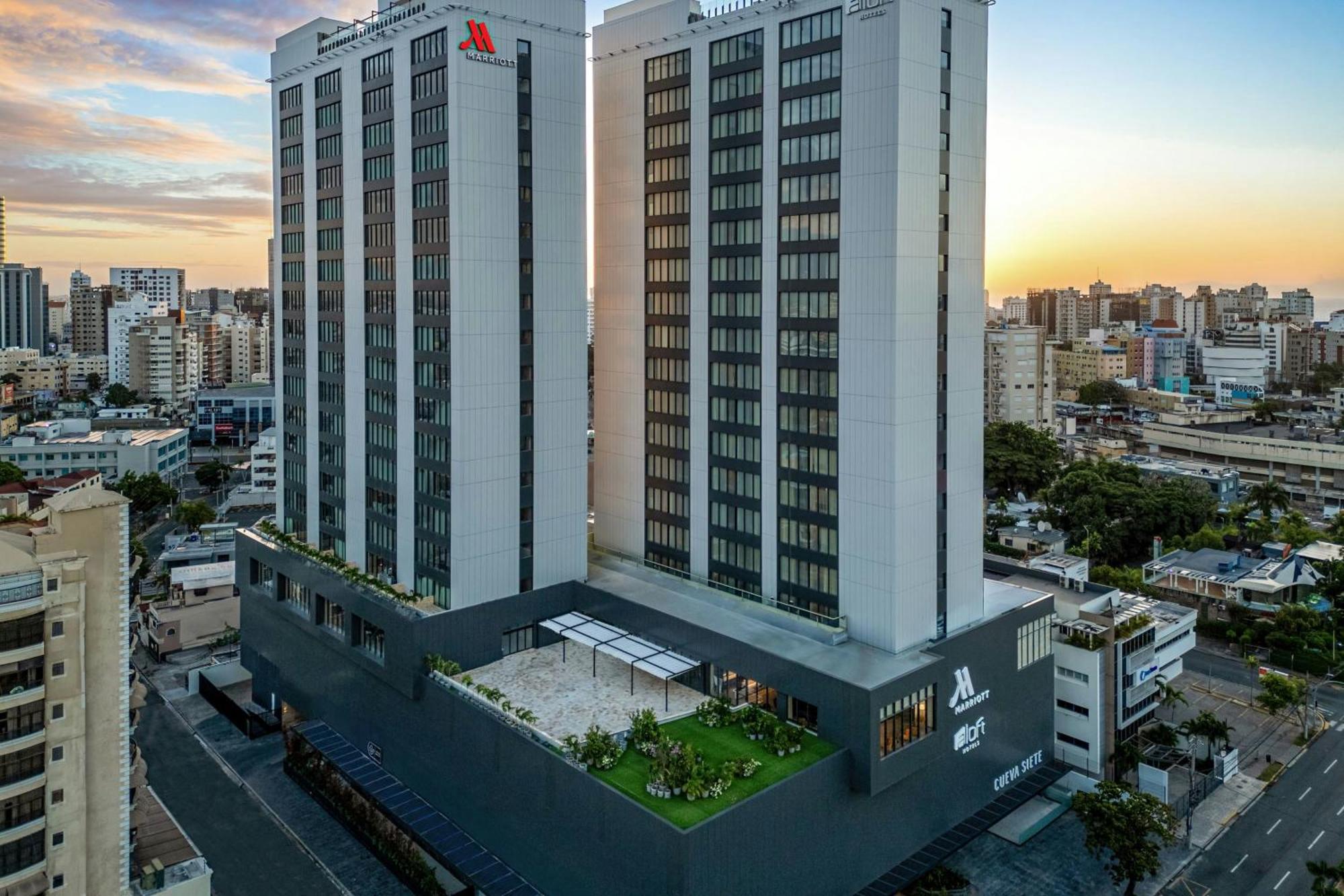 Hotel Aloft Santo Domingo Piantini Exterior foto